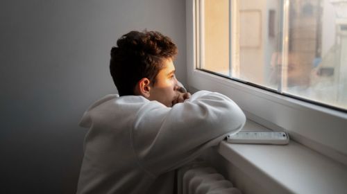 Armstrong - Blog - Cuando la tristeza pesa: cómo la depresión influye en la elección vocacional en la adolescencia 